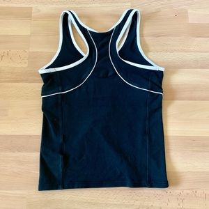 athletic tank tops nike